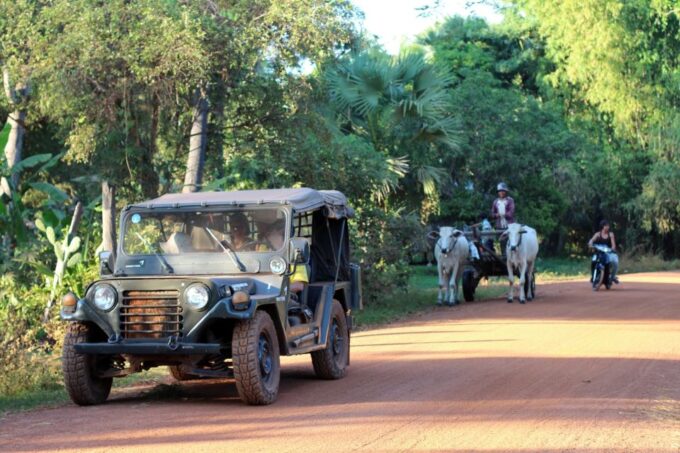 Angkor Wat in a Vintage Jeep With Driver - Jeep Rental - Customer Ratings and Reviews