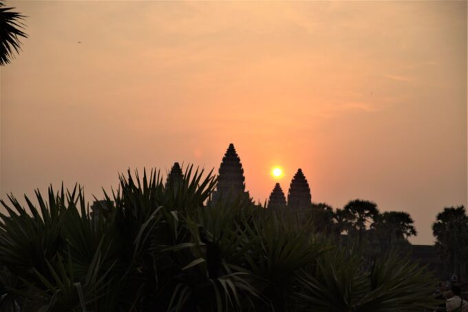 Angkor Wat: Private Sunrise Tour With Champagne Breakfast - Safety