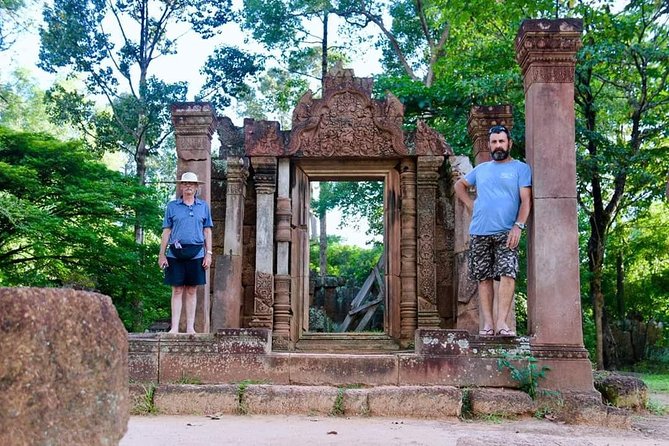 Angkor Wat Small-Group Day Tour Review - Accessibility