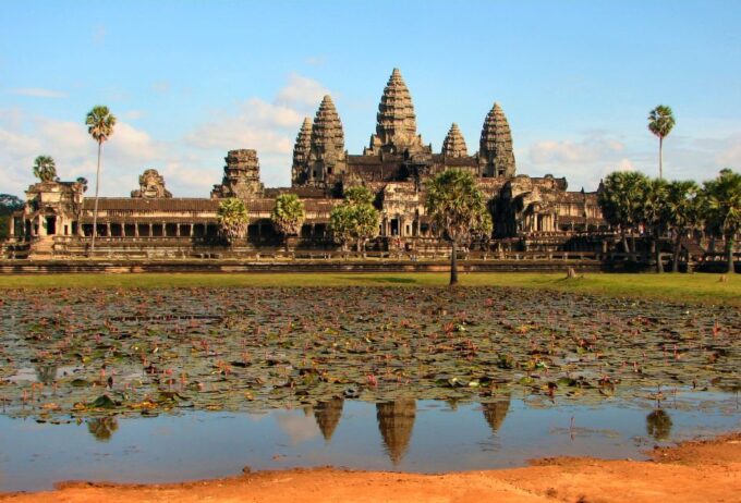 Angkor Wat: Small-Group Tour With Balloon Ride and Lunch - Tethered Balloon Ride