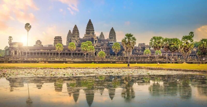 Angkor Wat Small Tour Sunrise With Private Tuk Tuk - Itinerary