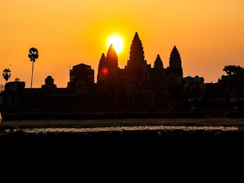 Angkor Wat Small Tour Sunrise With Private Tuk Tuk - Inclusions