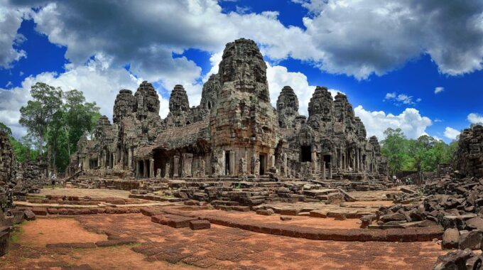 Angkor Wat Small Tour Sunrise With Private Tuk Tuk - Sunrise at Angkor Wat