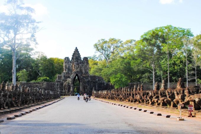 Angkor Wat Small Tour Sunrise With Private Tuk Tuk - Return to Hotel