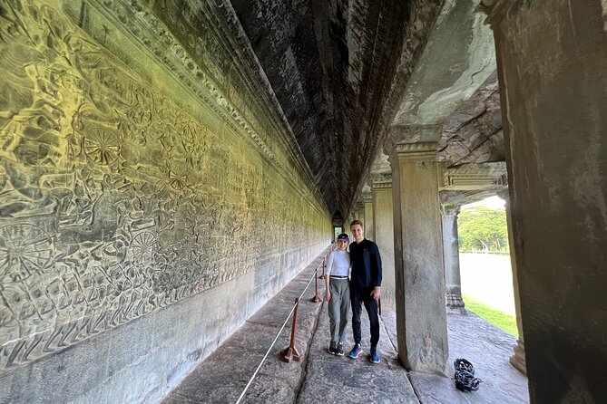 Angkor Wat Sunrise Bike Tour With Lunch Included - Sunrise Experience