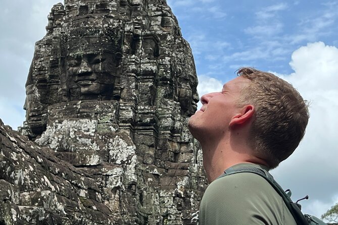 Angkor Wat Sunrise Bike Tour With Lunch Included - Refreshments and Meals