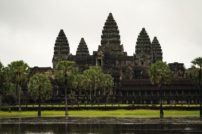 Angkor Wat Sunrise Full Day Tour - Traveler Feedback
