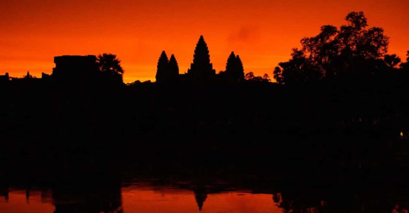 Angkor Wat Sunrise Private Guided Tour - Inclusive Breakfast - Experience and Guide