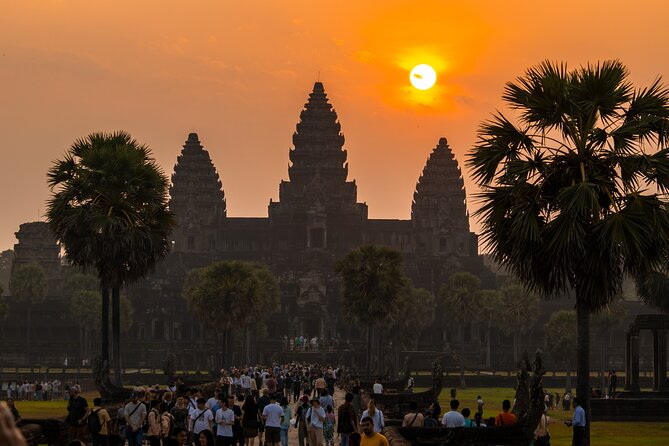 Angkor Wat Sunrise Private Guided Tour - Inclusive Breakfast - Accessibility