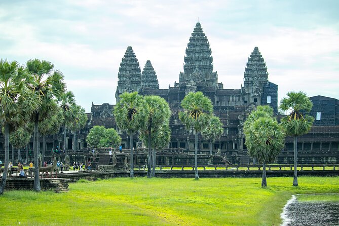 Angkor Wat Sunrise Private Guided Tour - Inclusive Breakfast - Experience Sunrise at Angkor Wat