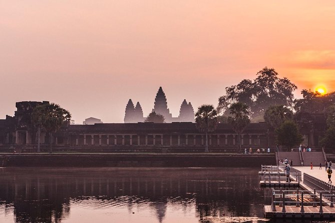 Angkor Wat Sunrise Private Tours by Tuk Tuk From Siem Reap - Logistics and Tour Details