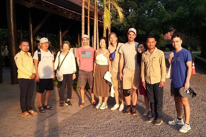 Angkor Wat Sunrise Tours to Bayon and Ta Prohm Temple - Pickup and Meeting Information
