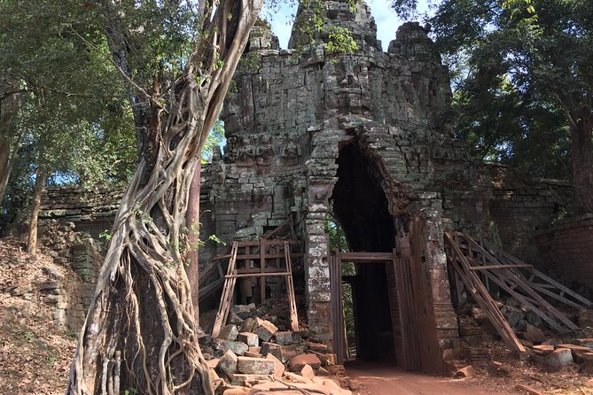 Angkor Wat Sunrise VIP Bike Private Tour - Discovering Bayon Temple