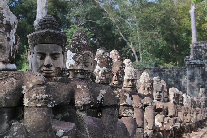 Angkor Wat Temple Tour With Own Tuk Tuk Driver - Traveler Capacity