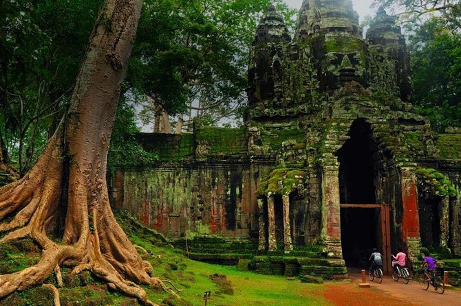 Angkor Wat Temples Tour With Entrance Ticket and Lunch - Angkor Thom Temple