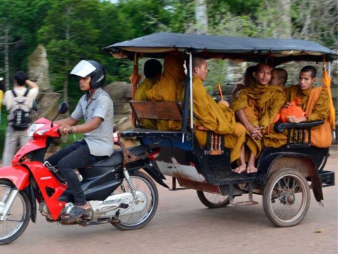 Angkor Wat Tour by Tuk-Tuk With English Speaking Driver - Customer Reviews