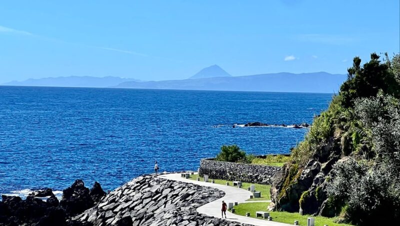 Angra Do Heroísmo: History, Monuments and Viewpoints - Key Points