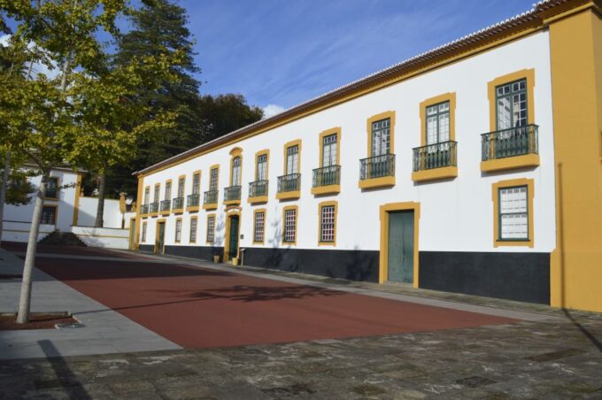 Angra Do Heroísmo: Landmarks Guided Walking Tour - Frequently Asked Questions