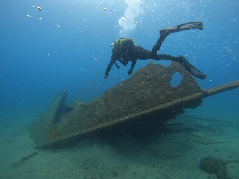 Angra Do Heroísmo: SSI Try Scuba Program in a Shipwreck - Underwater Archaeological Wonders