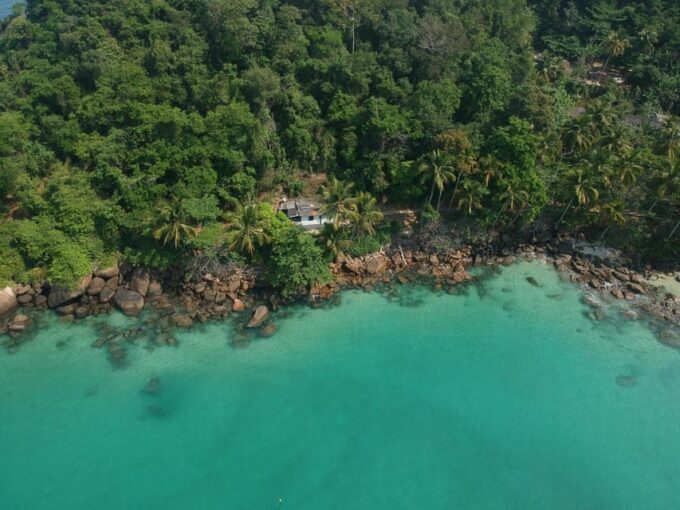 Angra Dos Reis: Full-Day Tour With Lunch and Boat Ride - Relaxing at Praia De Japariz