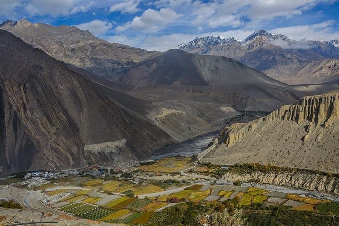 Annapurna Circuit Trek With Heritage Highlights - Trek Difficulty and Physical Requirements