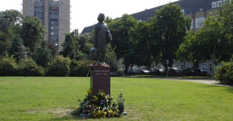 Anne Frank Story & Private 2-Hour Neighborhood Tour - Tour Experience and Highlights