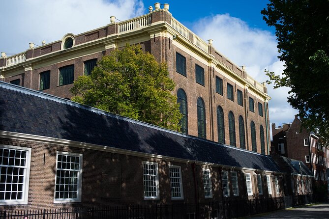 Anne Frank Walking Tour and Jewish Quarter in English or German - Cancellation Policy