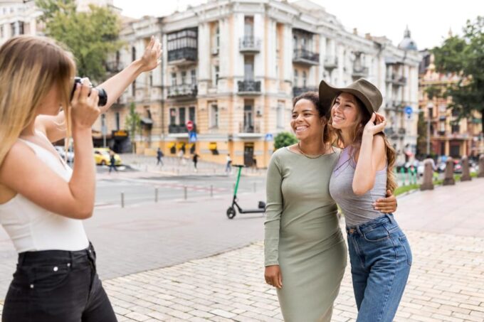 Annecy: Capture the Most Photogenic Spots With a Local - Meeting Point and Participant Considerations