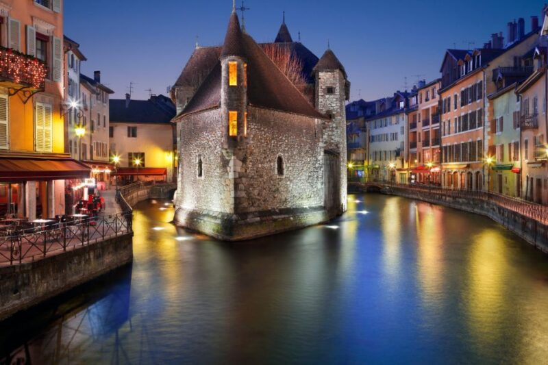 Annecy: First Discovery Walk and Reading Walking Tour - Important Information