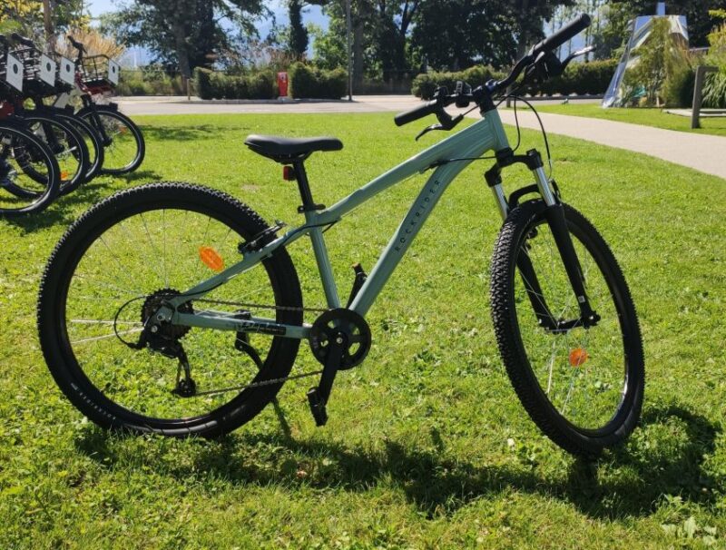 Annecy-le-Vieux, France: Electric and Muscle Bike Rentals - Key Points