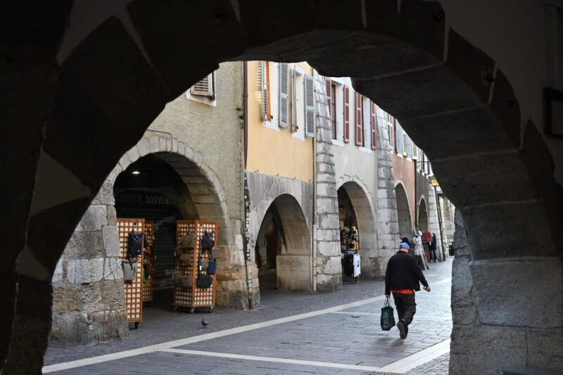 Annecy Old Town - Tour Highlights