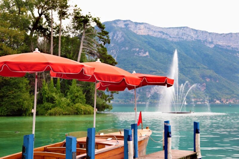 Annecy: Private Guided Tour With a Native Resident - Key Points