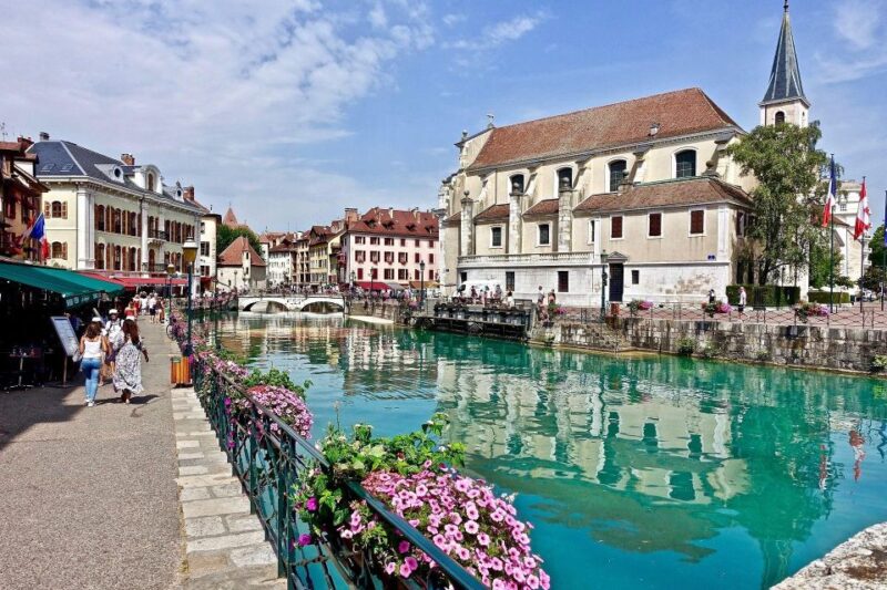 Annecy: Private Guided Walking Tour - Tour Inclusions