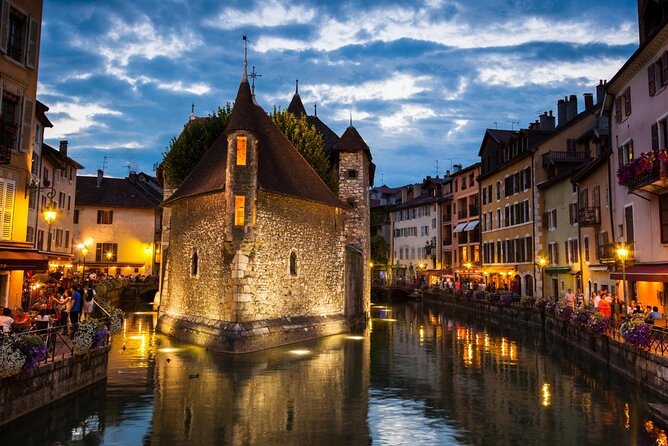 ANNECY | Private Walking Tour of Annecys Historical Center - Quick Points