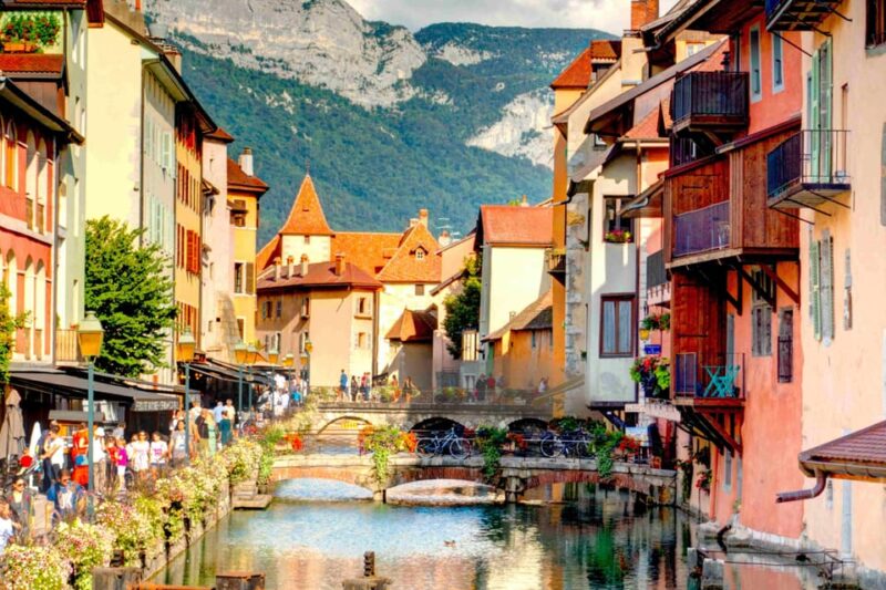 Annecy: Semnoz Descent Confirmed and Premium Shopping - Validity and Inclusions