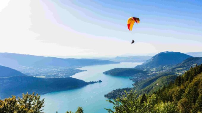 Annecy - Stand up Paddle and Shopping at Courier - Frequently Asked Questions