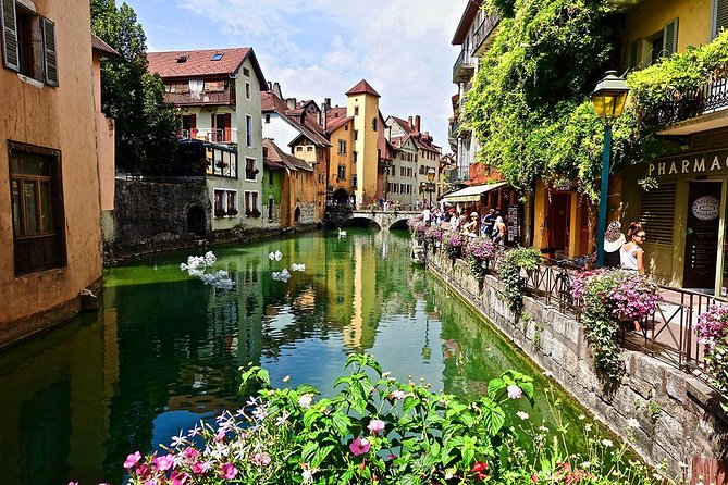 Annecy - Venice of the Alps - Tour From Geneva - Tour Duration and Accessibility