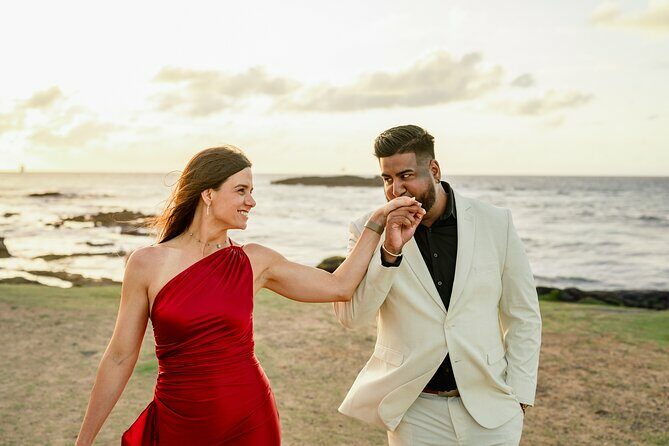 Anniversary Photoshoot at the Beach - Exploring the Experience