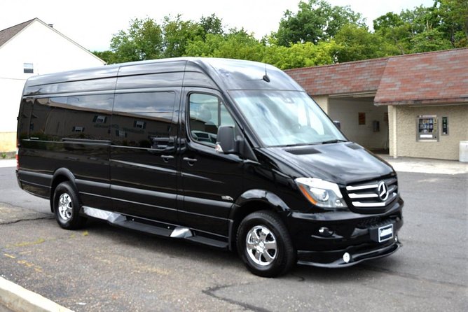 Antalya Airport (AYT) to Kemer Transfer - VIP Minibus - Key Points