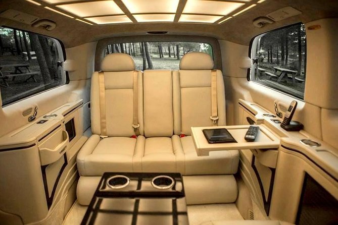 Antalya Airport (AYT) to Manavgat Cenger Transfer - VIP Minivan - Vehicle Amenities