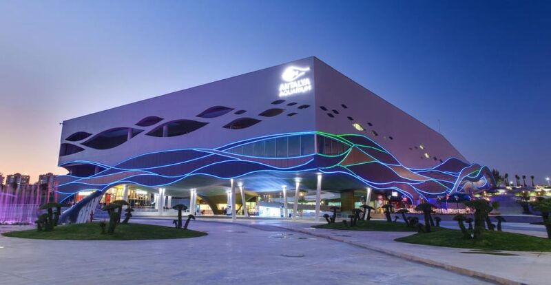 Antalya Aquarium & Face2Face Wax Museum & Shopping - Antalya Aquarium