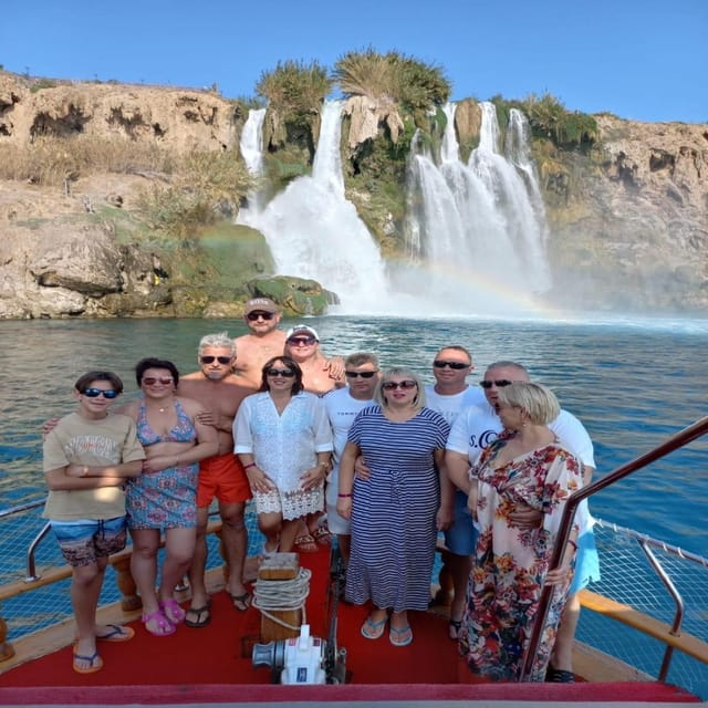 Antalya/ Belek: Relax Boat Tour With Lunch & Soft Drinks - Boat Tour Amenities