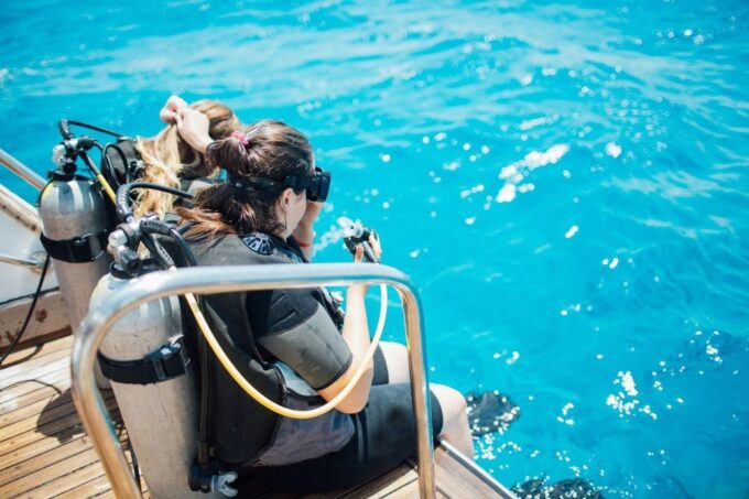 Antalya/Kemer: 2 Dives Scuba Diving Trip With Lunch - Professional Guidance and Languages