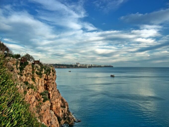 Antalya: Relax Boat Trip With Lunch to the Duden Waterfall - Waterfall Features and Highlights