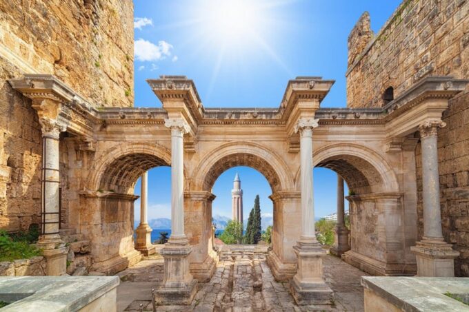 Antalya: Sightseeing City Tour With Lunch and Guide - Old City Marina Boat Cruise