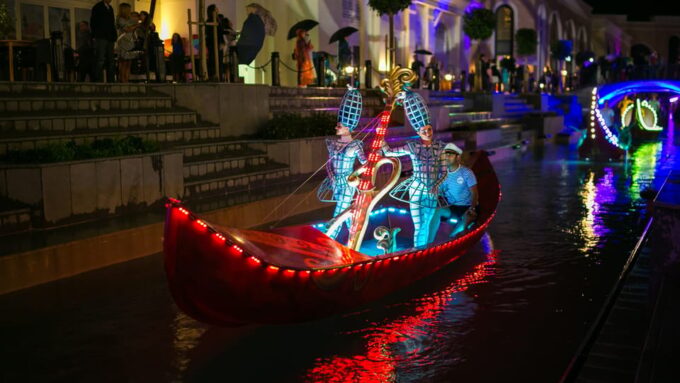 Antalya: The Land of Legends Night Show & Shopping Avenue - Potential Winter Season Alterations