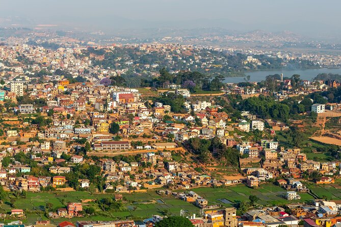 Antananarivo : Custom Walking Tour With A Guide (Private Tour) - Guide Information
