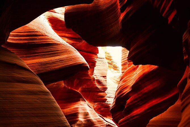 Antelope Canyon and Horseshoe Bend Full Day Tour From Las Vegas - Requirements
