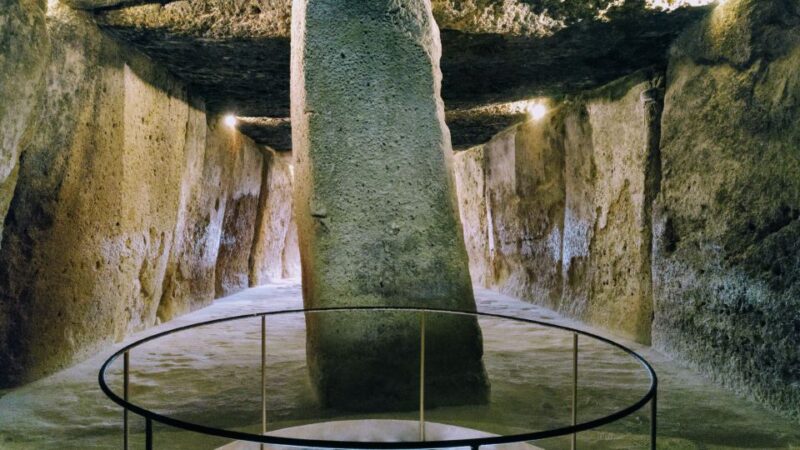 Antequera: Dolmens and El Torcal Tour With Transfer - Itinerary