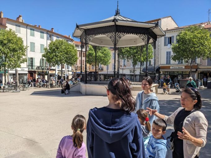 Antibes: 2 Hour Walking Tour in the Old Town - Exploring Antibes Old Town